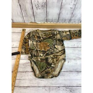 Cabela's Baby Boy One Piece Bodysuit Size 12M Reg Multi Camouflage Outerwear